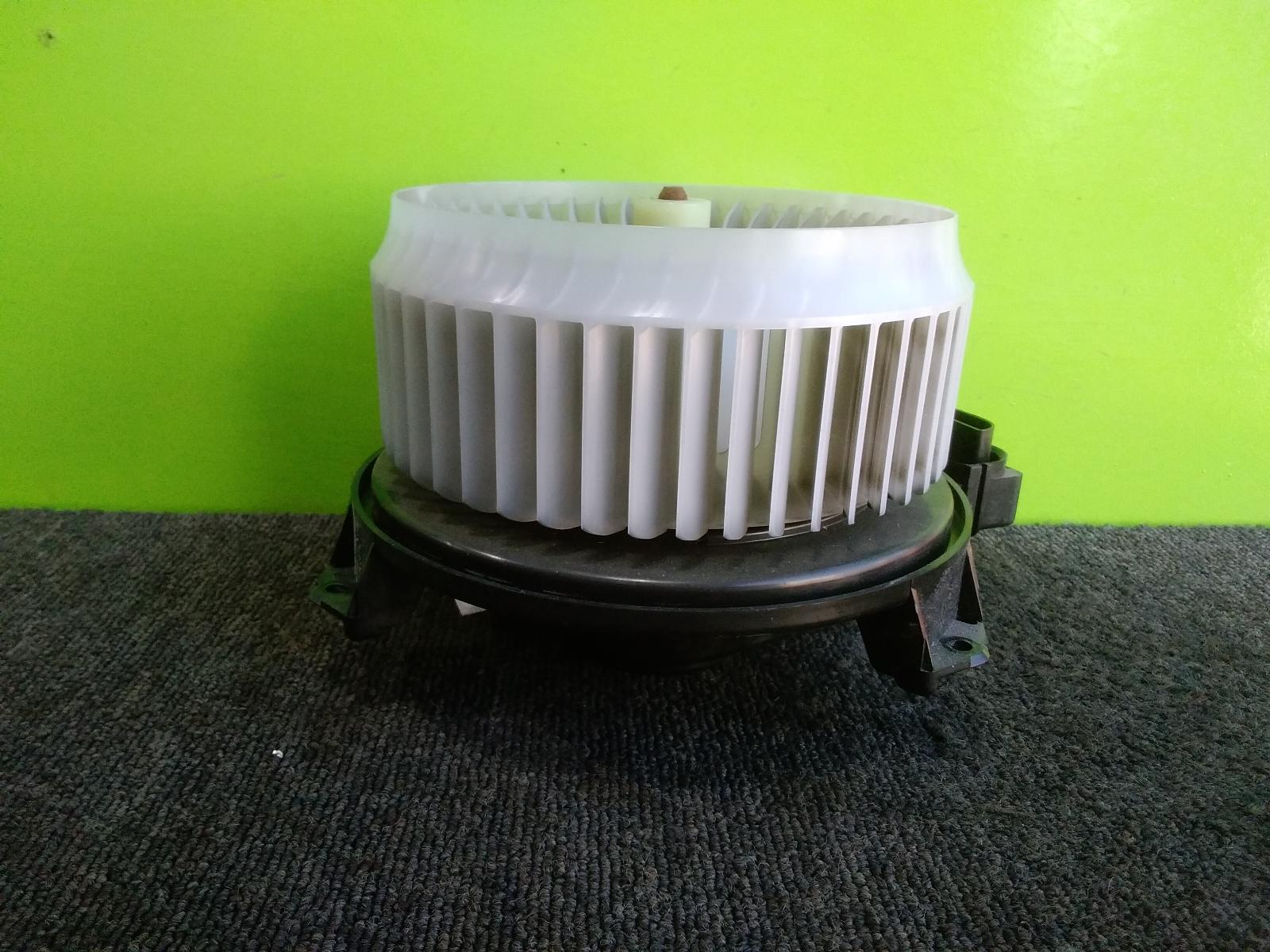 View Auto part Heater Fan Motor Toyota 86 2013