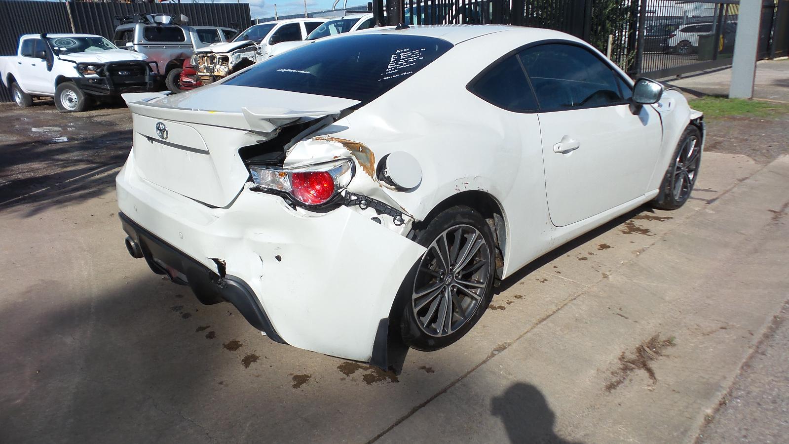 View Auto part Rear Garnish Toyota 86 2013