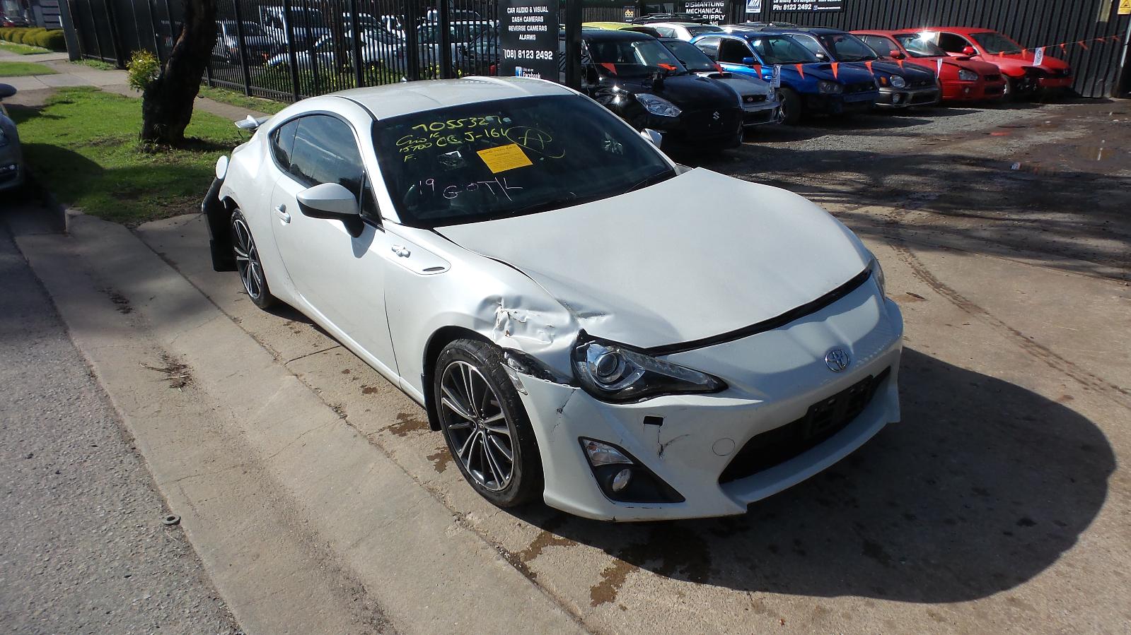 View Auto part Rear Garnish Toyota 86 2013