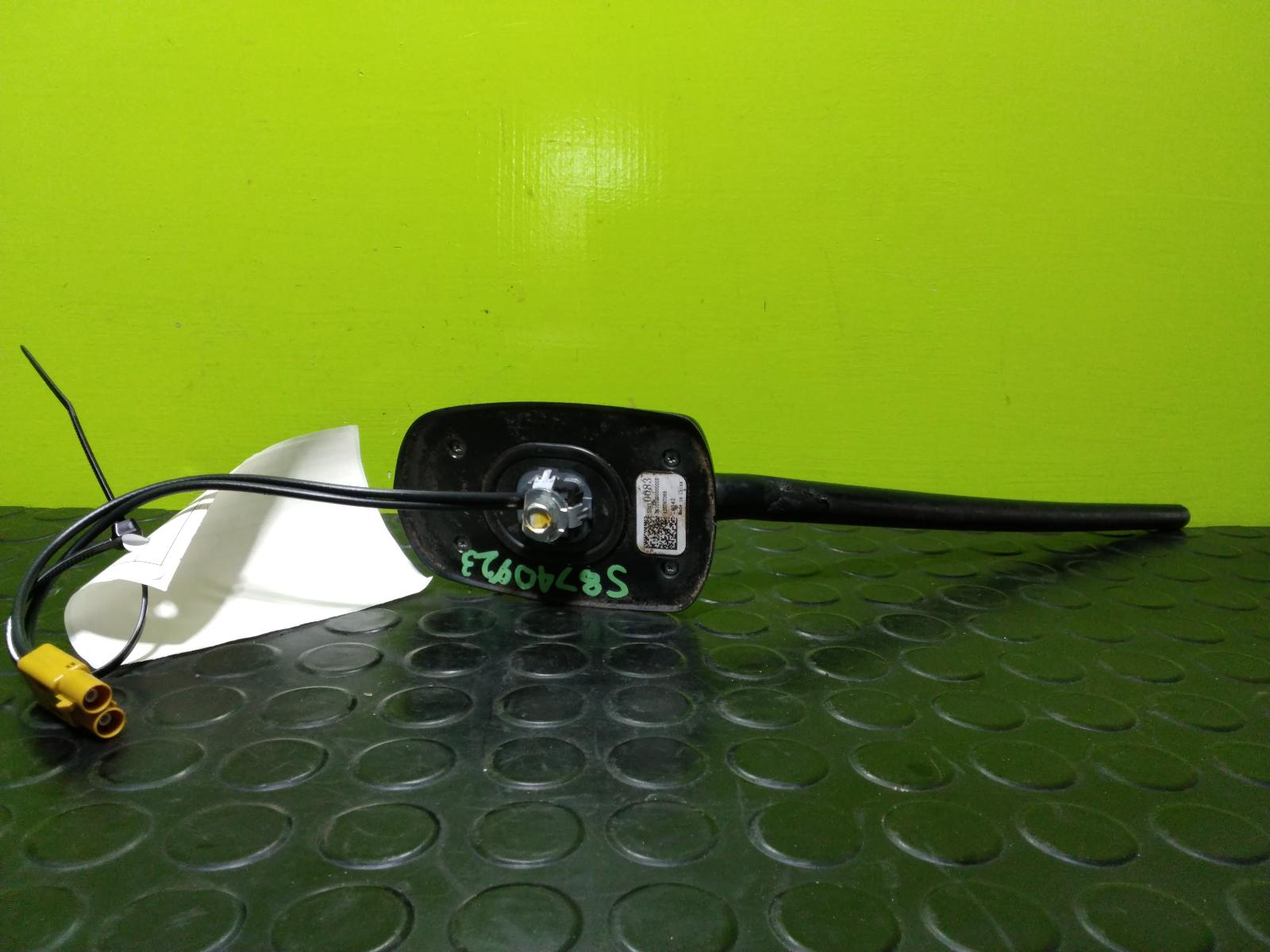 View Auto part Antenna Holden Colorado 2019