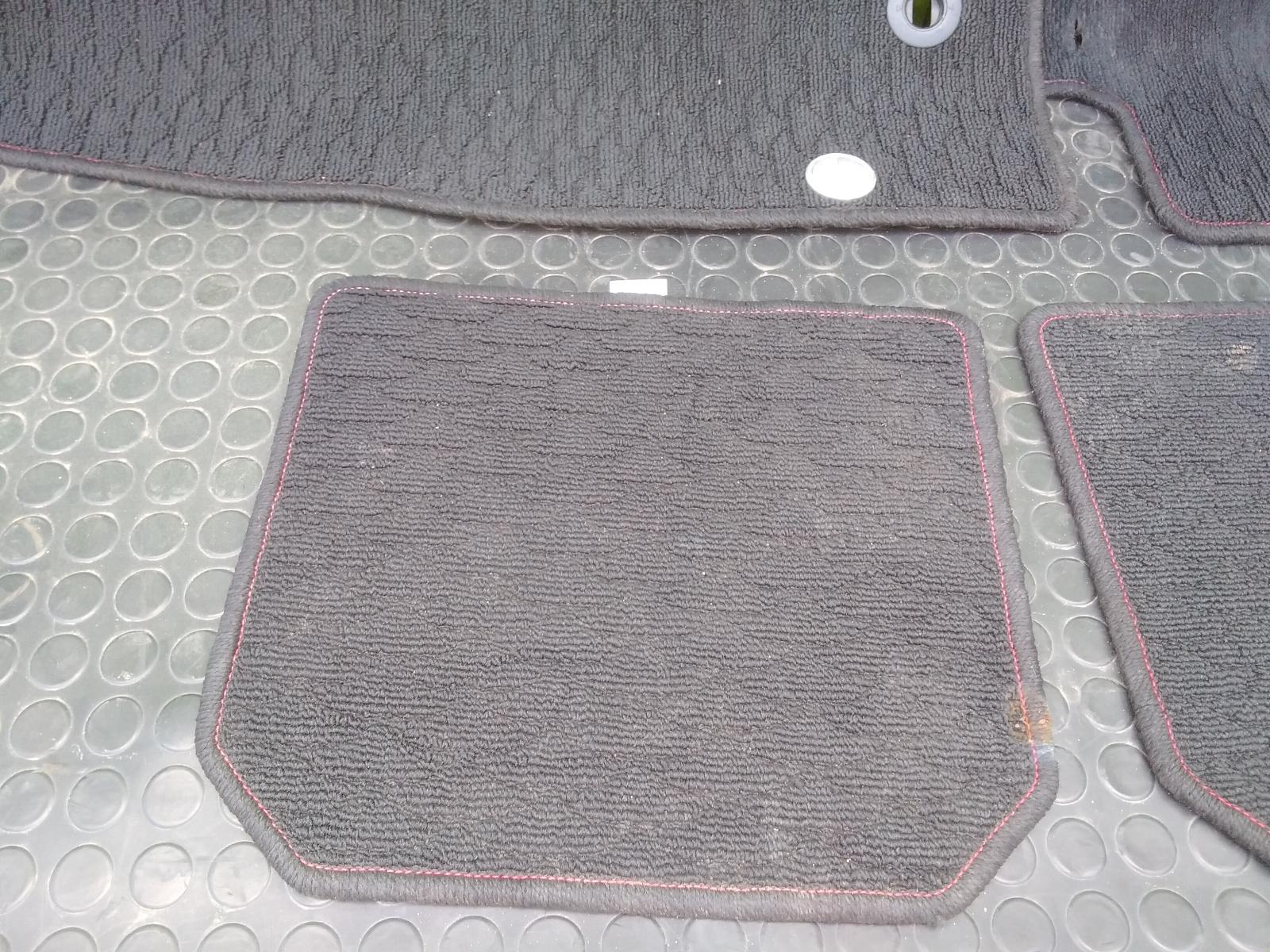 View Auto part Floor Mats Toyota 86 2013