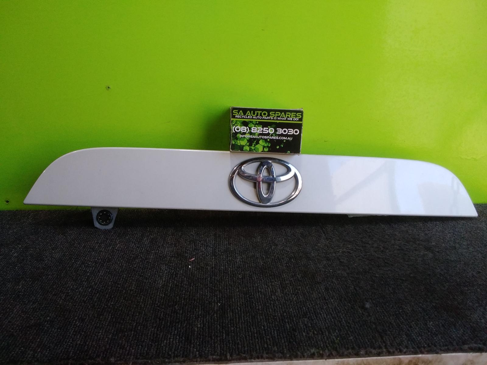 View Auto part Rear Garnish Toyota 86 2013