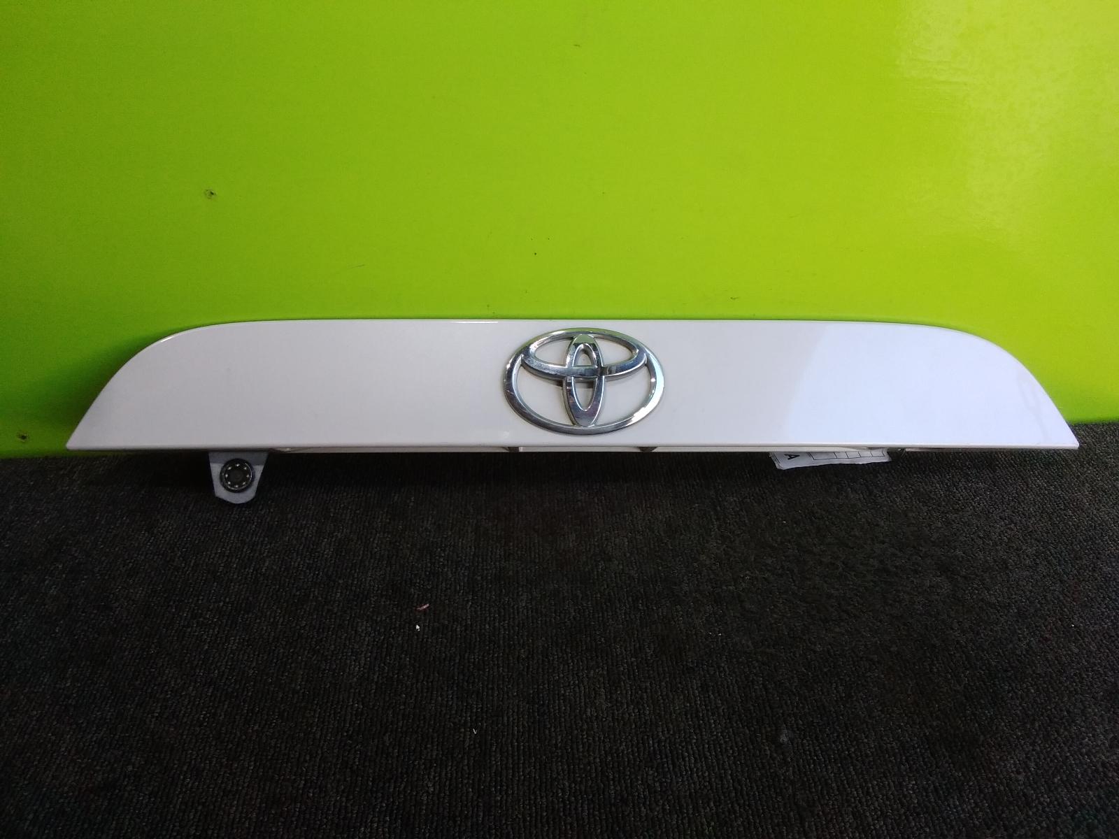 View Auto part Rear Garnish Toyota 86 2013