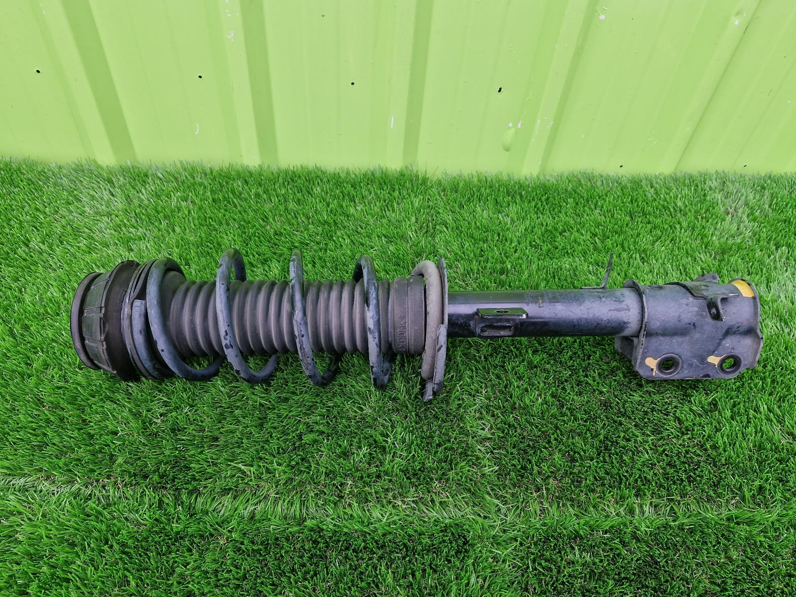 View Auto part Left Front Strut Suzuki Swift 2013