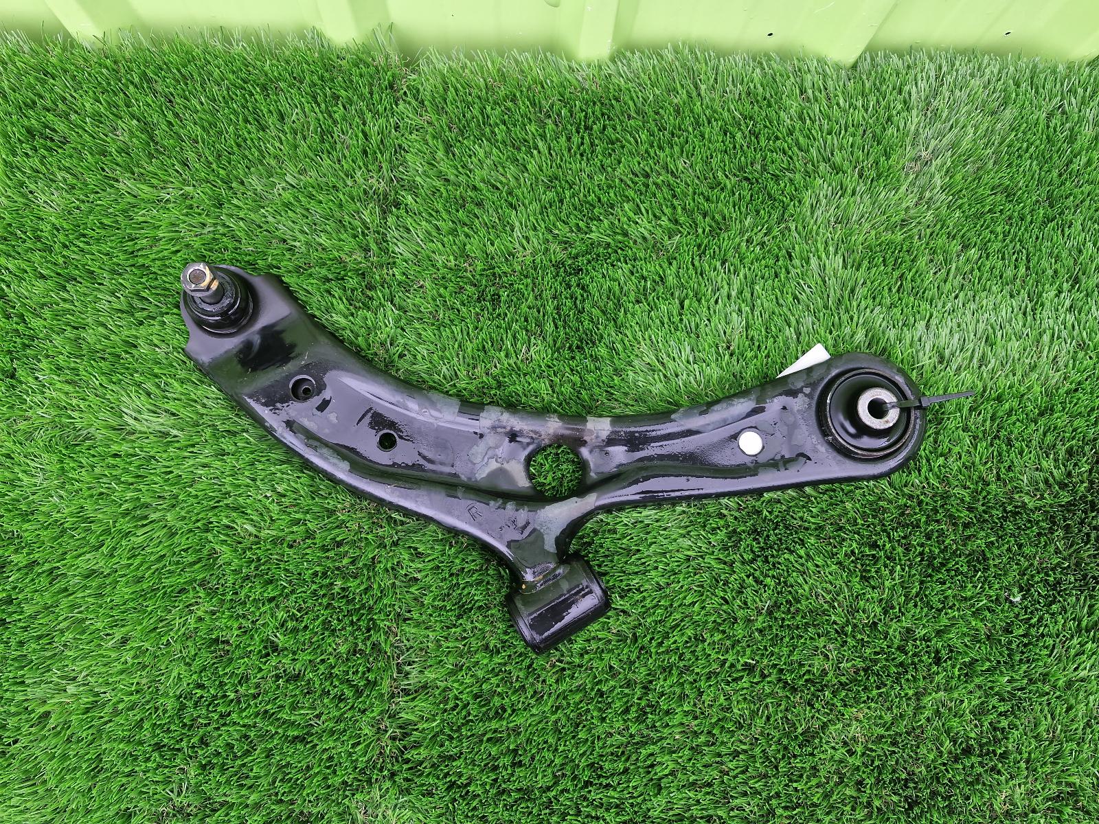 View Auto part Right Front Lower Control Arm Suzuki Swift 2013