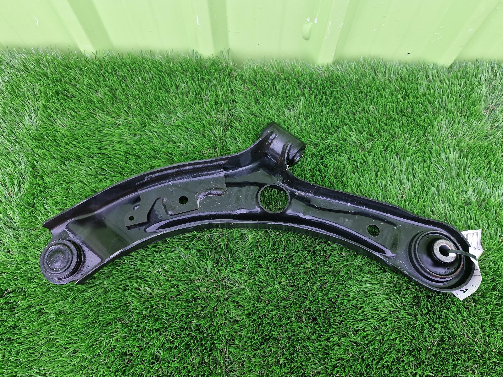 View Auto part Right Front Lower Control Arm Suzuki Swift 2013